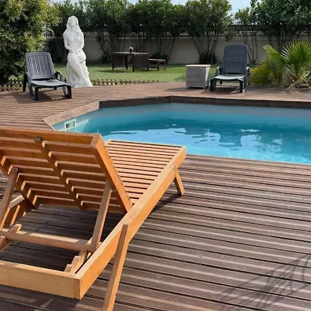 Maison Du Bonheur , De Detente , Confort Piscine, Billard,en Pleine Camargue Le Grau-du-Roi