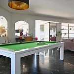 Palais Ines , De Detente , Spa, Piscine, Billard En Pleine Camargue * Le Grau-du-Roi