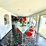 Palais Ines , De Detente , Spa, Piscine, Billard En Pleine Camargue Vila *