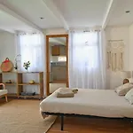 Palais Ines , De Detente , Spa, Piscine, Billard En Pleine Camargue