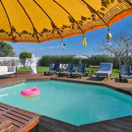 La Maison Du Bonheur, Piscine, Jacuzzi, Billard *