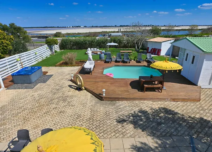 La Maison Du Bonheur, Piscine, Jacuzzi, Billard * Le Grau-du-Roi